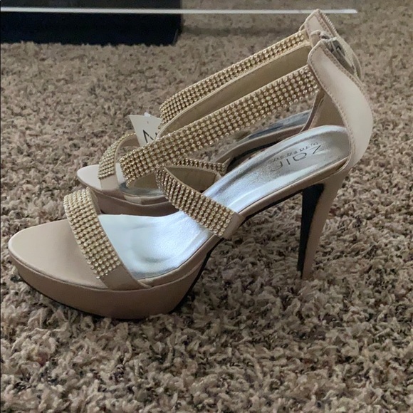 Diamond incrusted heels - Picture 2 of 2